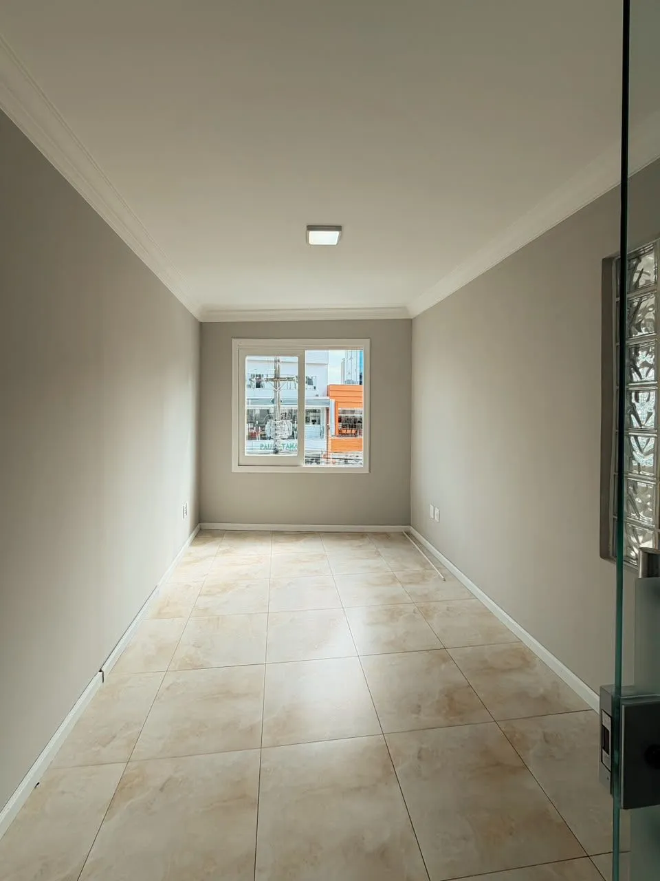 Sala comercial para venda no bairro Centro em Torres