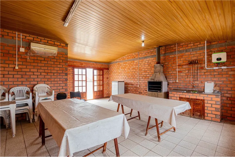 Edifício Comercial para venda no bairro Santa Maria Goretti em Porto Alegre