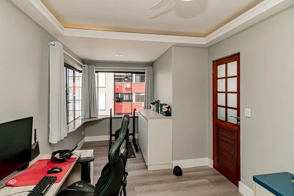 Cobertura Duplex para venda no bairro Jardim Lindóia em Porto Alegre