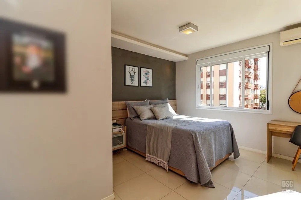 Apartamento para venda no bairro Passo da Areia em Porto Alegre