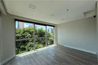 Sala para venda no bairro Higienópolis em Porto Alegre
