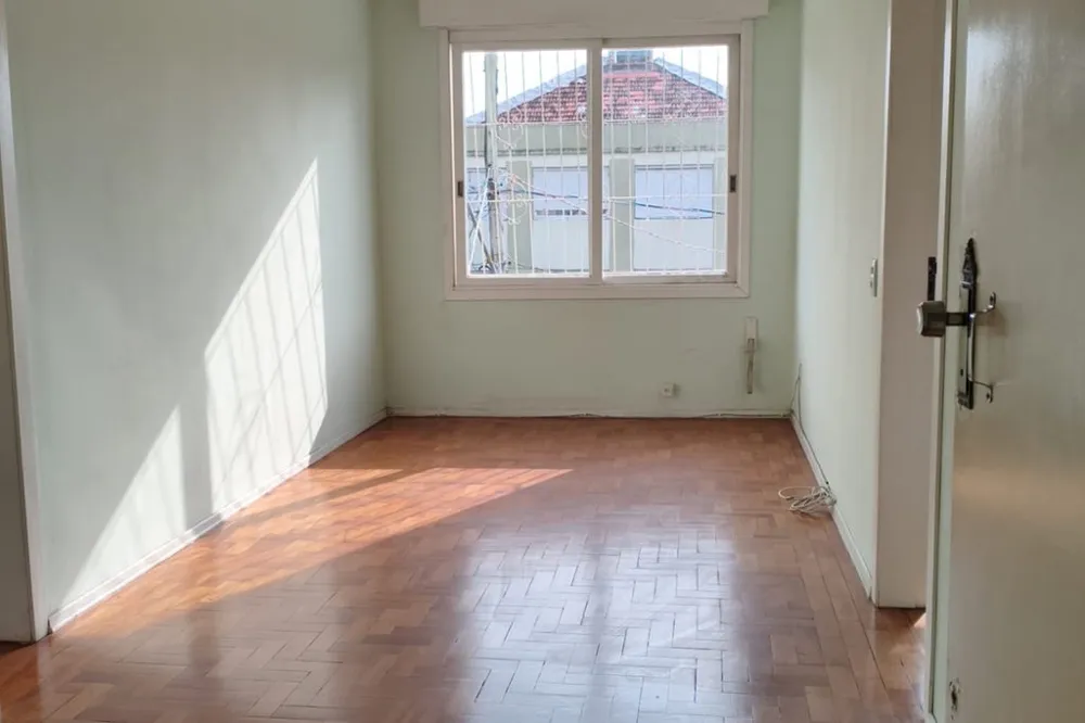 Apartamento para venda no bairro Vila Ipiranga em Porto Alegre