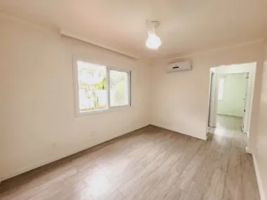 Apartamento para venda no bairro Jardim do Salso em Porto Alegre