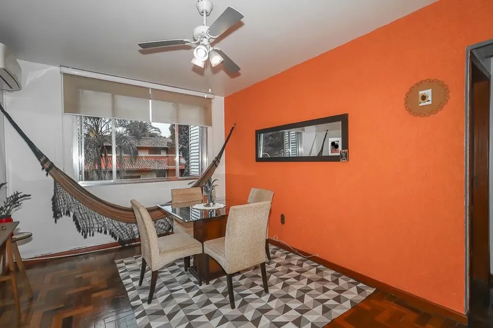 Apartamento para venda no bairro Passo da Areia em Porto Alegre