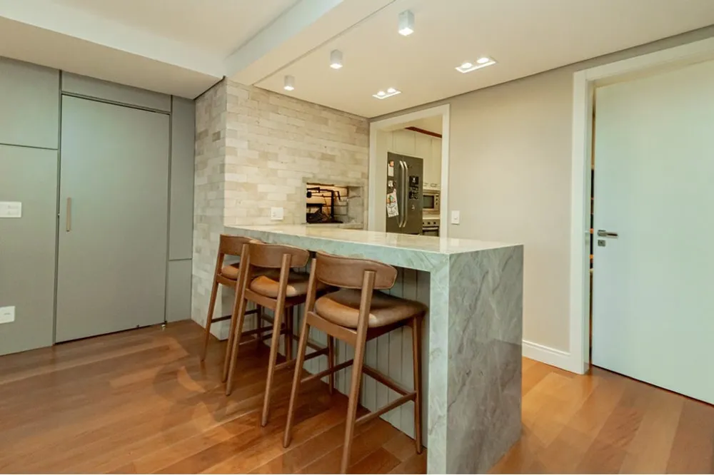 Apartamento para venda no bairro Menino Deus em Porto Alegre