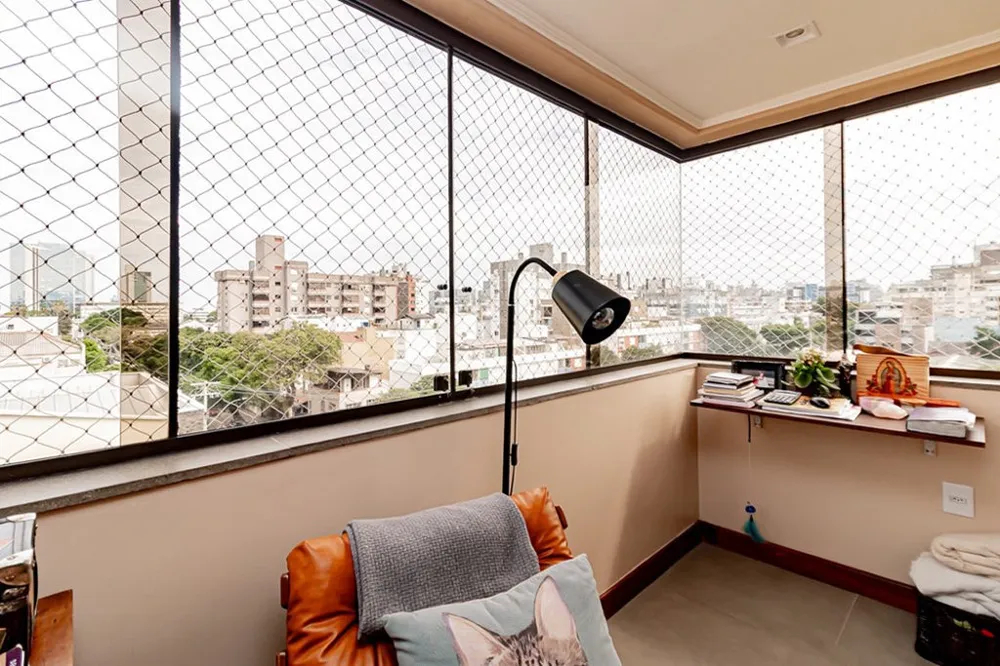 Apartamento para venda no bairro Menino Deus em Porto Alegre