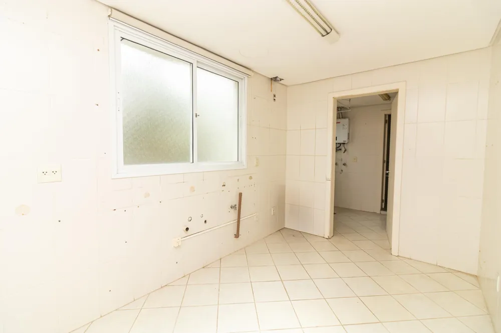 Apartamento para venda no bairro Moinhos de Vento em Porto Alegre