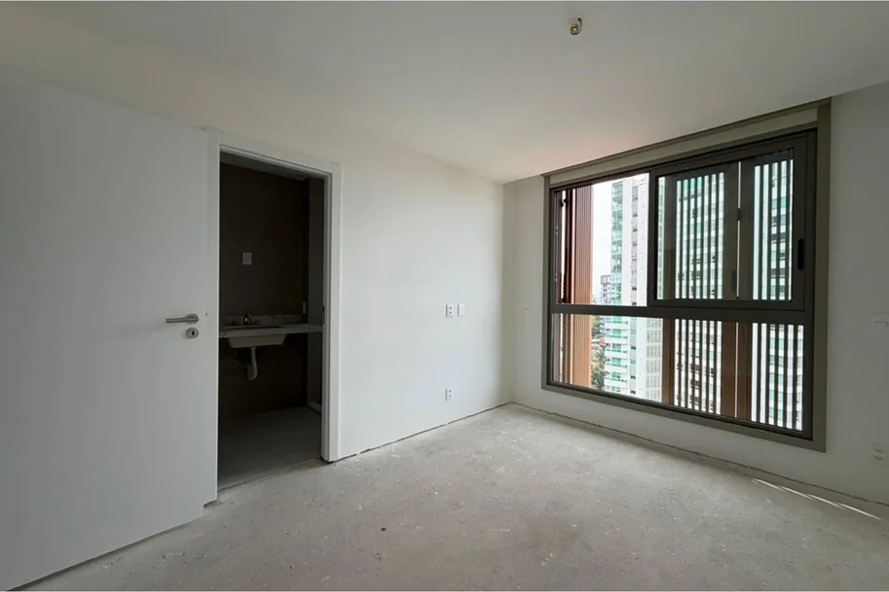 Apartamento para venda no bairro Três Figueiras em Porto Alegre