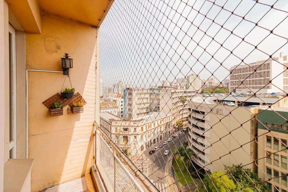 Apartamento para venda no bairro Centro Histórico em Porto Alegre