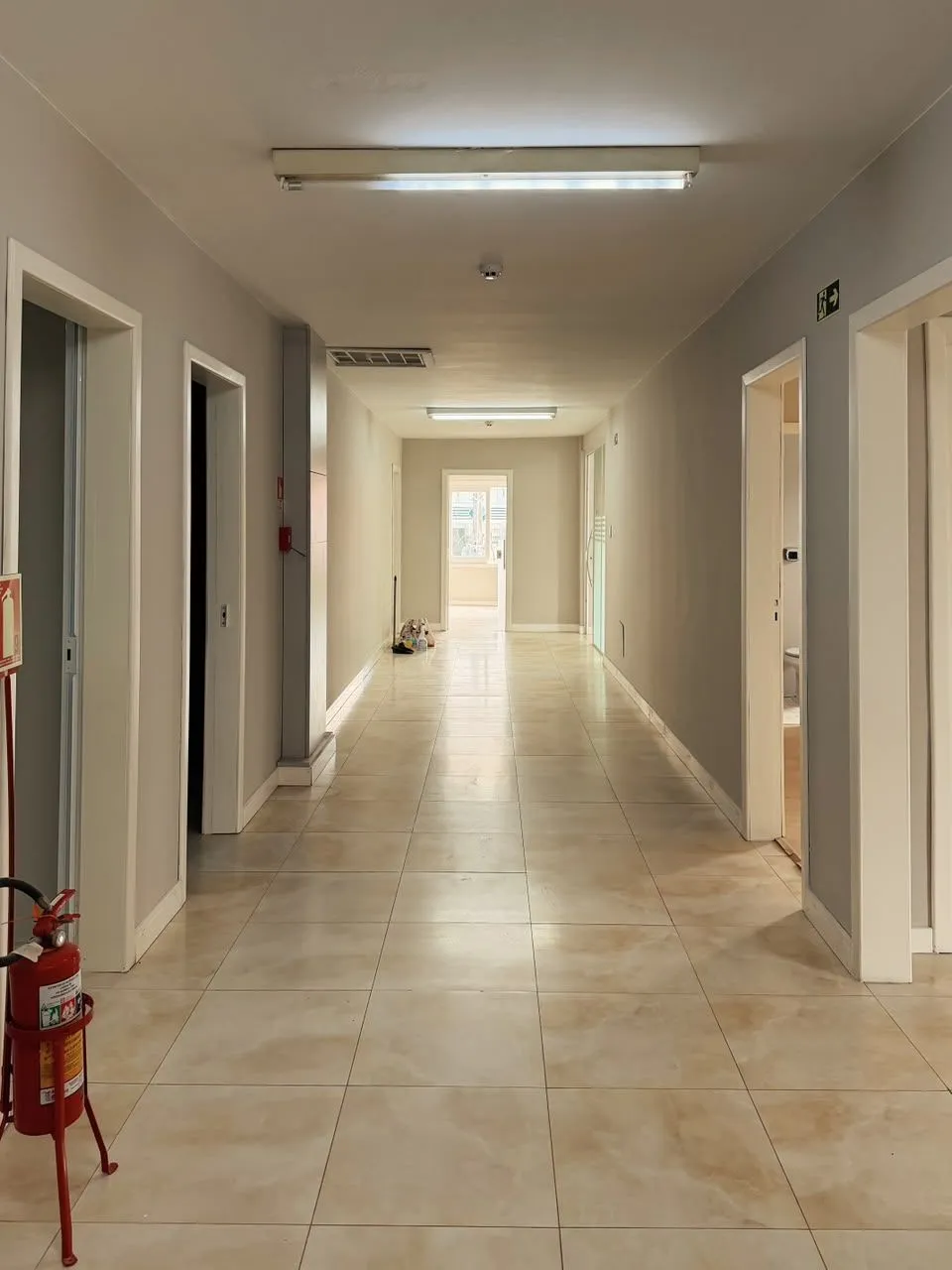 Sala comercial para venda no bairro Centro em Torres