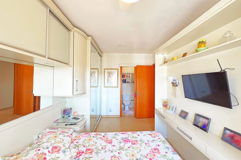 Apartamento para venda no bairro Menino Deus em Porto Alegre