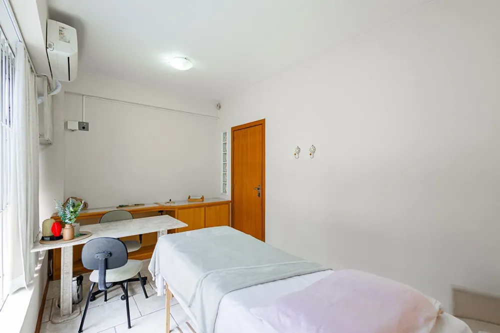 Sala para venda no bairro Petrópolis em Porto Alegre