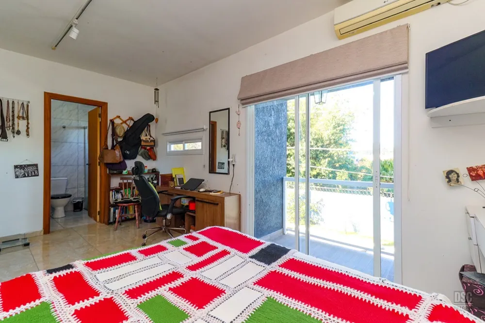 Casa em Condomínio para venda no bairro Hípica em Porto Alegre