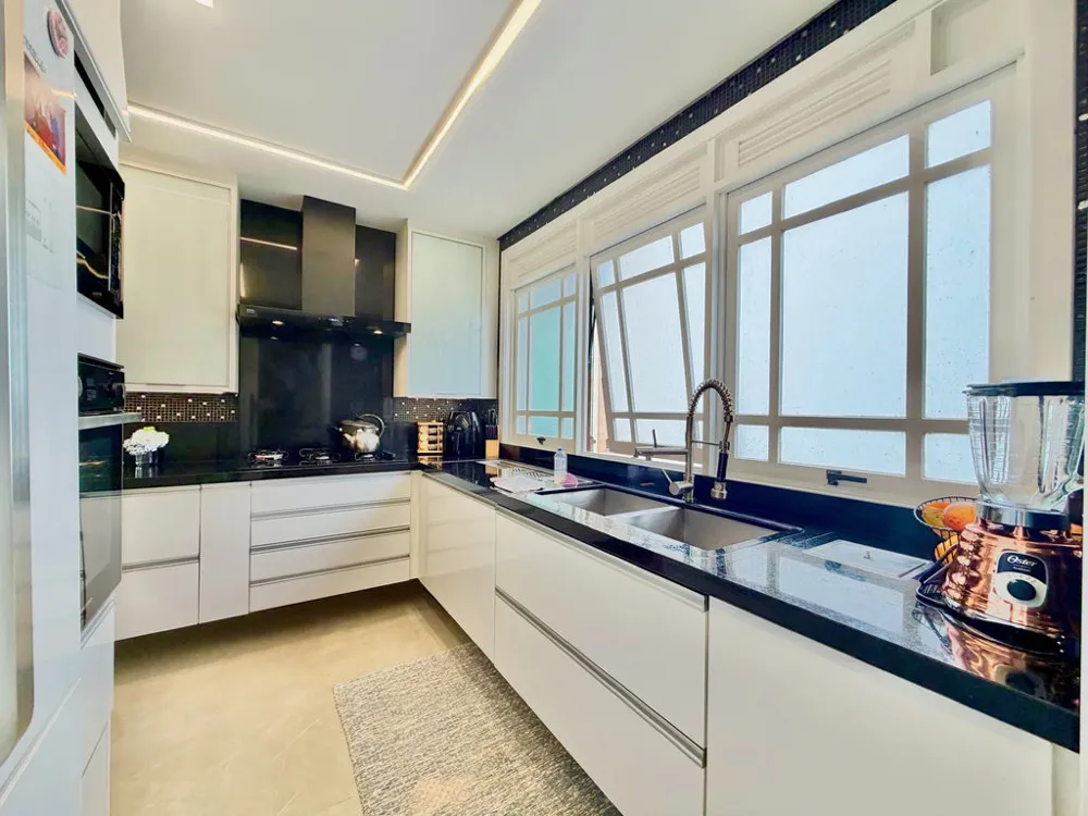 Cobertura Duplex para venda no bairro Petrópolis em Porto Alegre