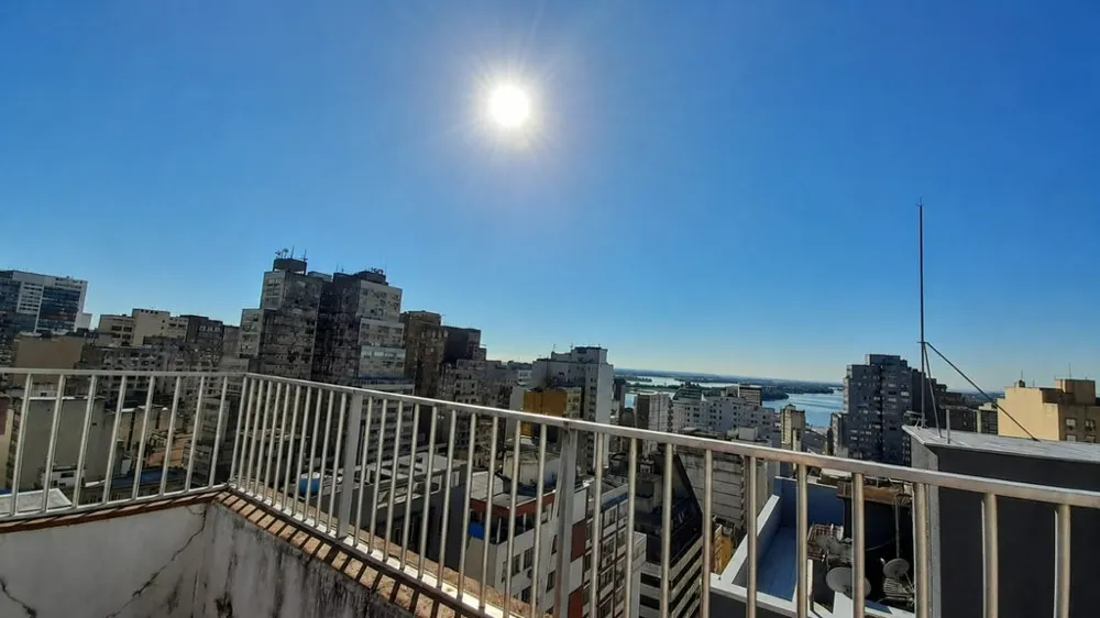 Apartamento para venda no bairro Centro Histórico em Porto Alegre