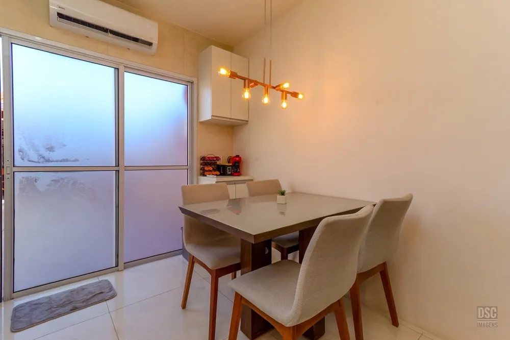 Casa para venda no bairro Restinga em Porto Alegre