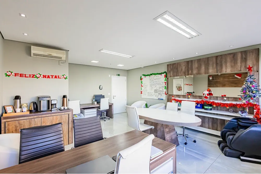 Sala para venda no bairro Petrópolis em Porto Alegre