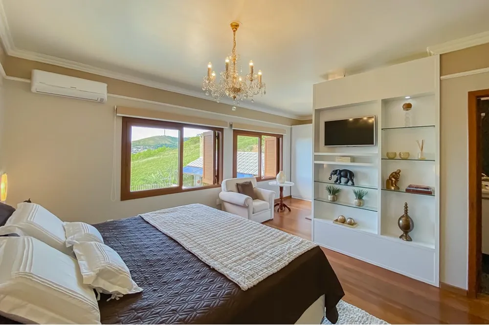 Casa para venda no bairro Teresópolis em Porto Alegre