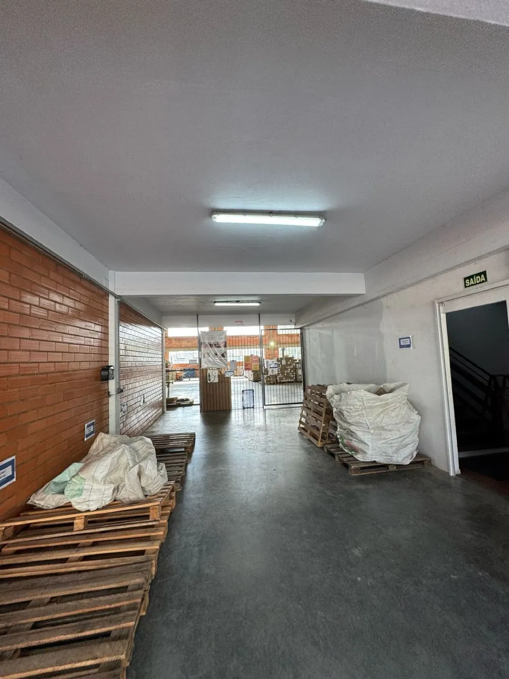 Pavilhão para venda no bairro De Lazzer em Caxias do Sul