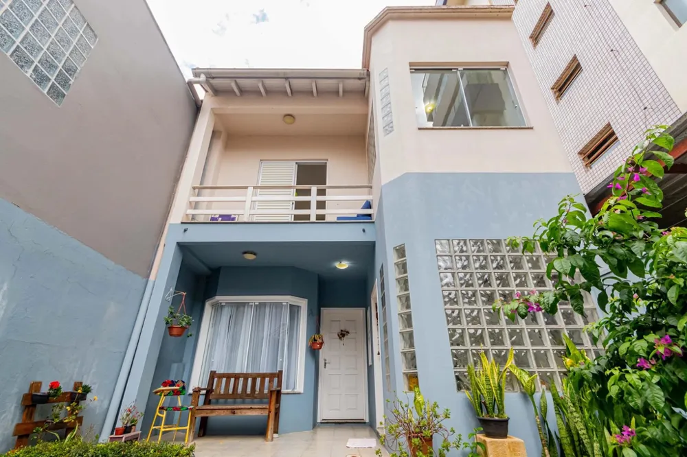 Casa para venda no bairro Petrópolis em Porto Alegre