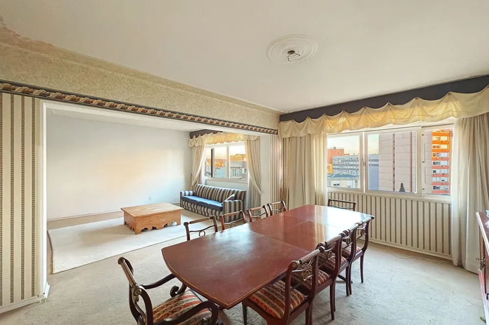 Apartamento para venda no bairro Centro Histórico em Porto Alegre