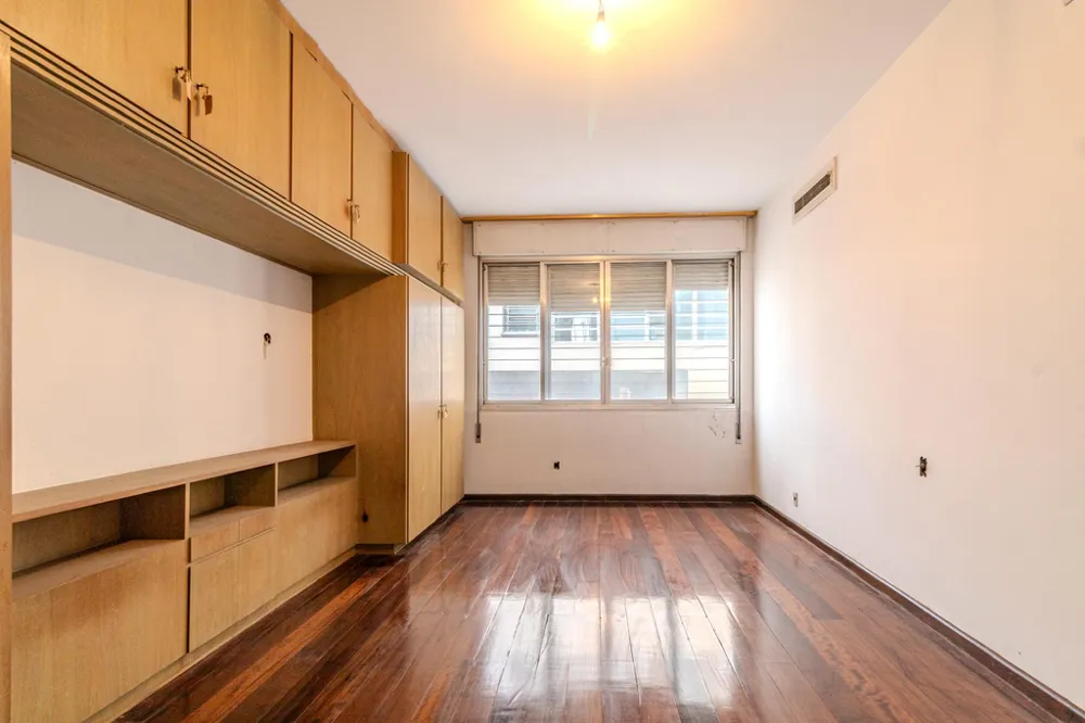 Apartamento para venda no bairro Moinhos de Vento em Porto Alegre
