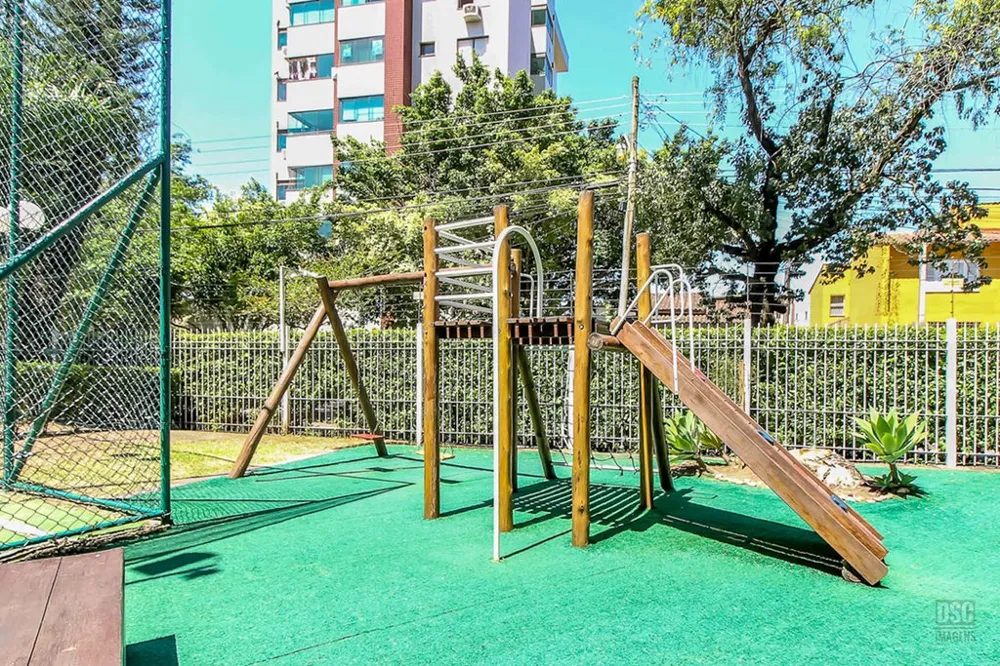 Apartamento para venda no bairro Vila Ipiranga em Porto Alegre