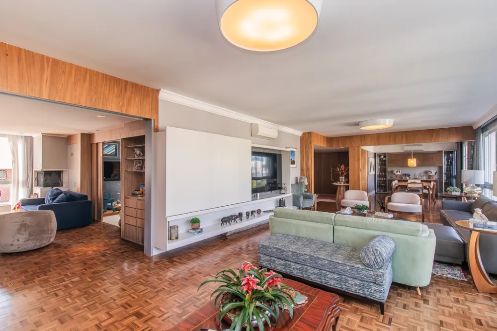 Apartamento para venda no bairro Moinhos de Vento em Porto Alegre
