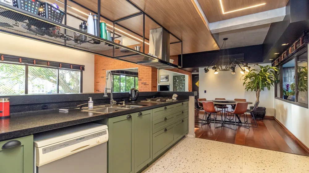 Apartamento para venda no bairro Moinhos de Vento em Porto Alegre