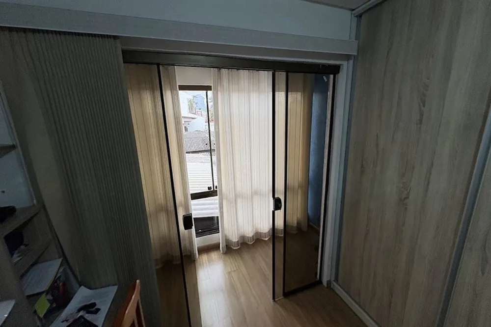 Casa para venda no bairro Santa Rosa de Lima em Porto Alegre