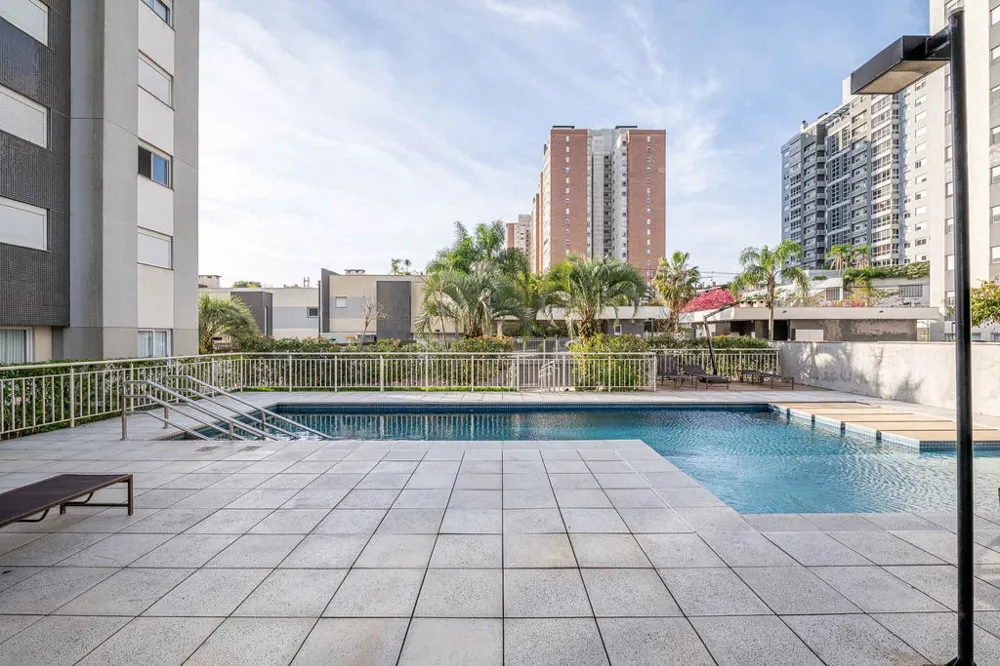 Apartamento para venda no bairro Central Parque em Porto Alegre