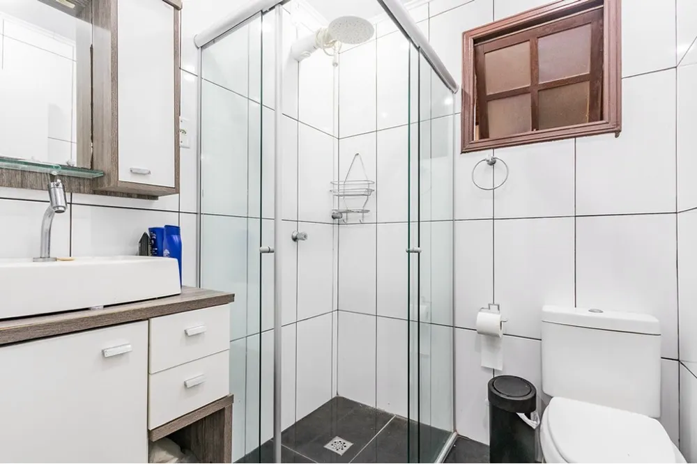 Casa para venda no bairro Rubem Berta em Porto Alegre