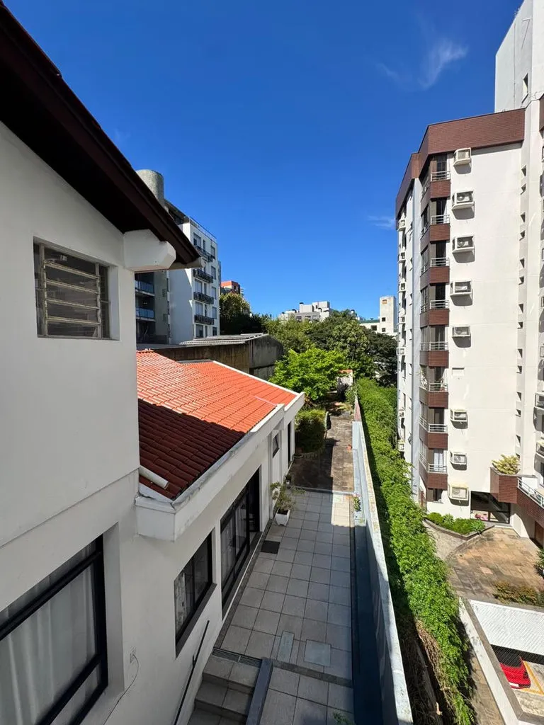 Casa para venda no bairro Menino Deus em Porto Alegre