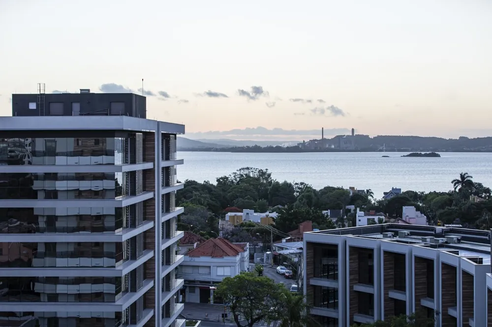 Sala para venda no bairro Tristeza em Porto Alegre