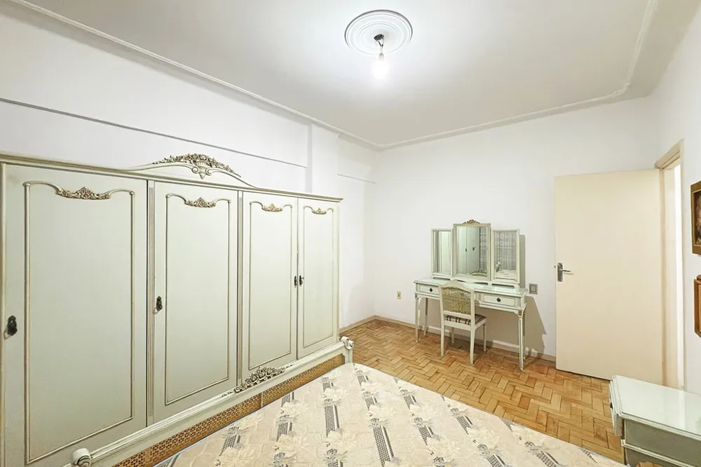 Apartamento para venda no bairro Centro Histórico em Porto Alegre