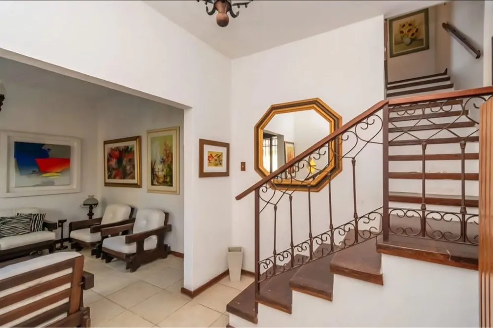 Casa para venda no bairro Azenha em Porto Alegre