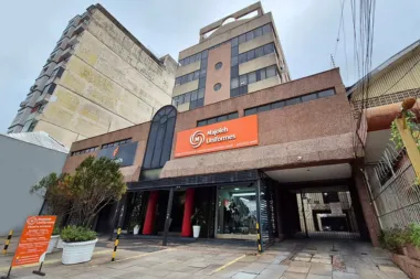 Sala para venda no bairro Floresta em Porto Alegre