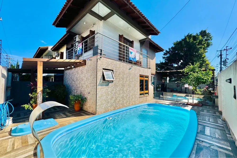 Casa para venda no bairro Nossa Senhora das Graças em Canoas