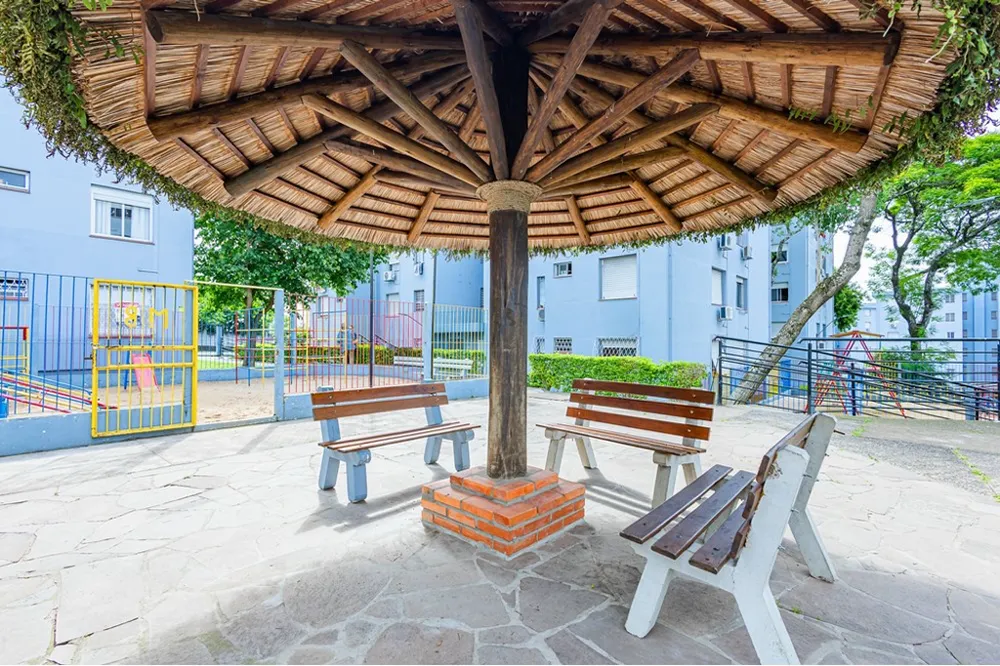 Apartamento para venda no bairro Santo Antônio em Porto Alegre