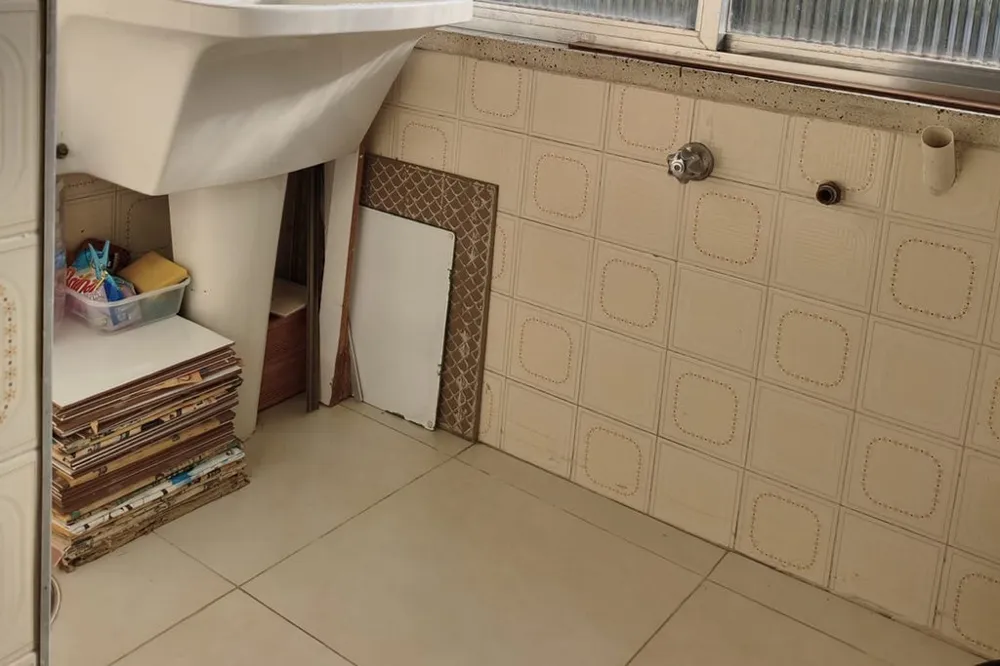 Apartamento para venda no bairro Vila Ipiranga em Porto Alegre