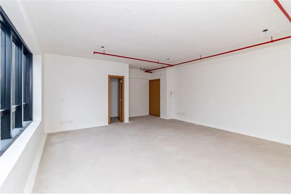 Sala para venda no bairro Floresta em Porto Alegre