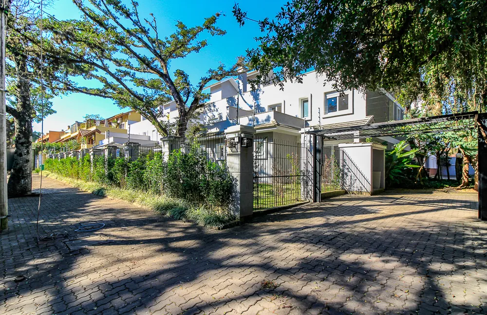 Casa em Condomínio para venda no bairro Tristeza em Porto Alegre