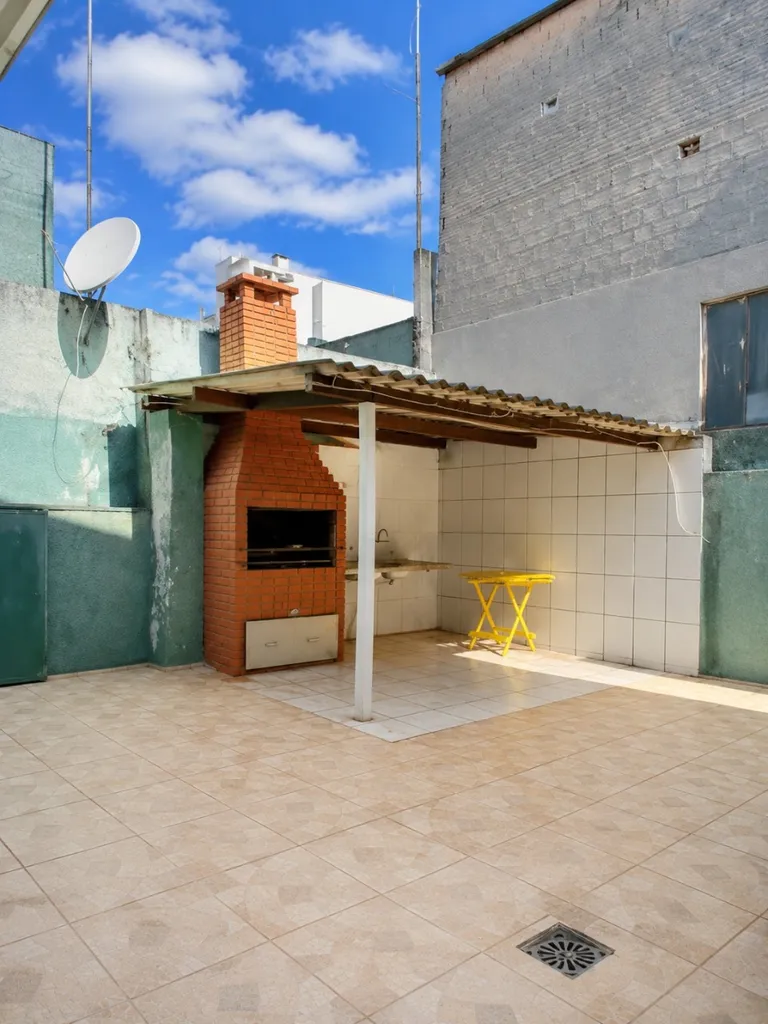 Casa para venda no bairro Auxiliadora em Porto Alegre