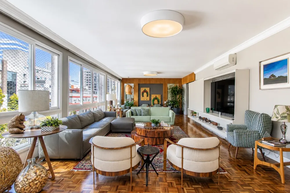 Apartamento para venda no bairro Moinhos de Vento em Porto Alegre