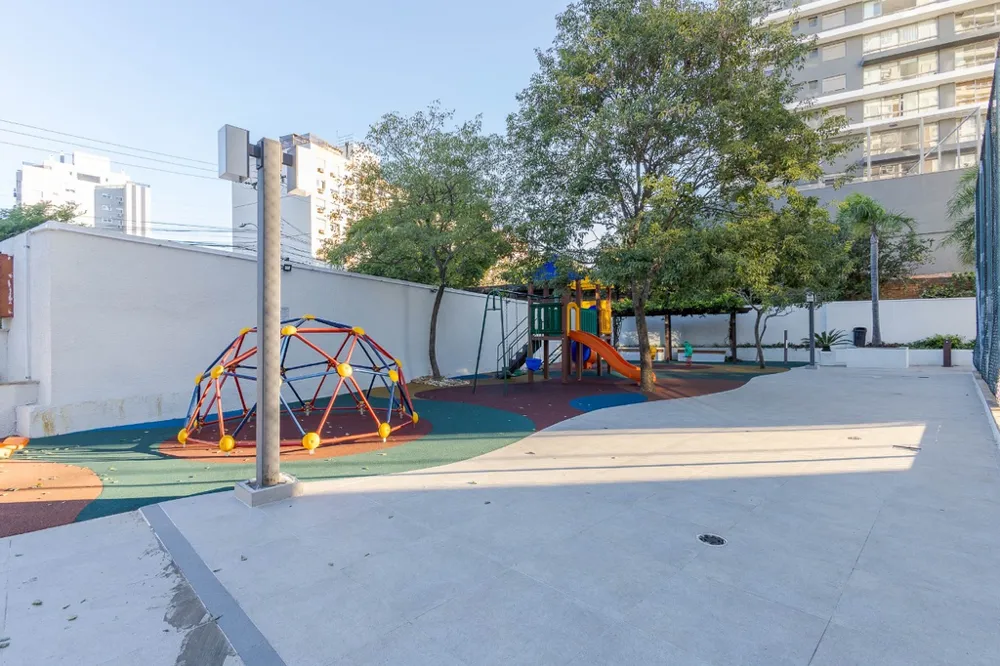 Apartamento para venda no bairro Passo da Areia em Porto Alegre