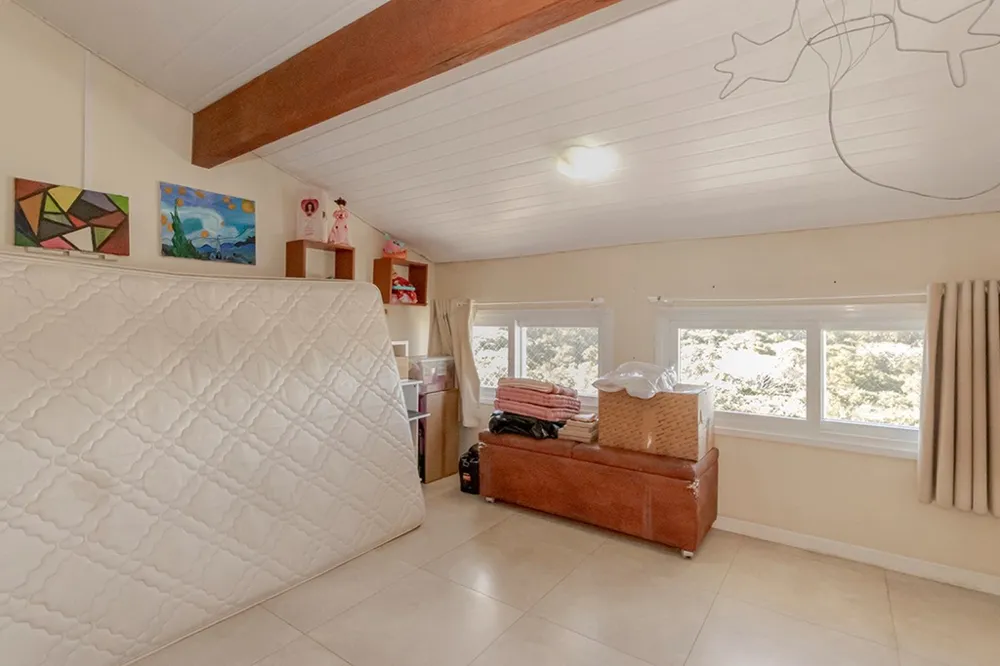 Casa para venda no bairro Lomba do Pinheiro em Porto Alegre
