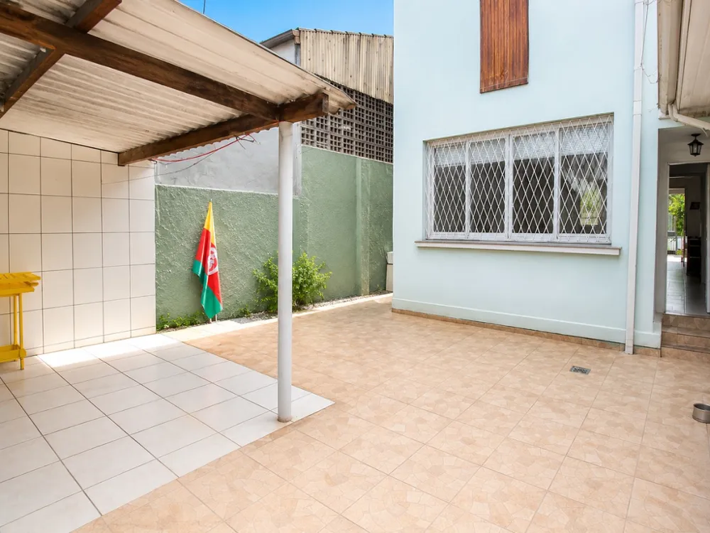 Casa para venda no bairro Auxiliadora em Porto Alegre