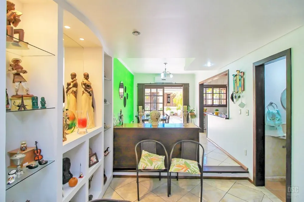 Casa para venda no bairro Cavalhada em Porto Alegre