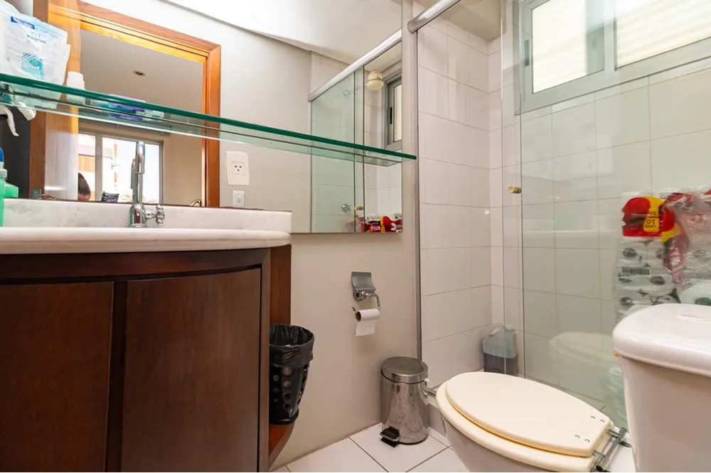 Sala para venda no bairro Menino Deus em Porto Alegre