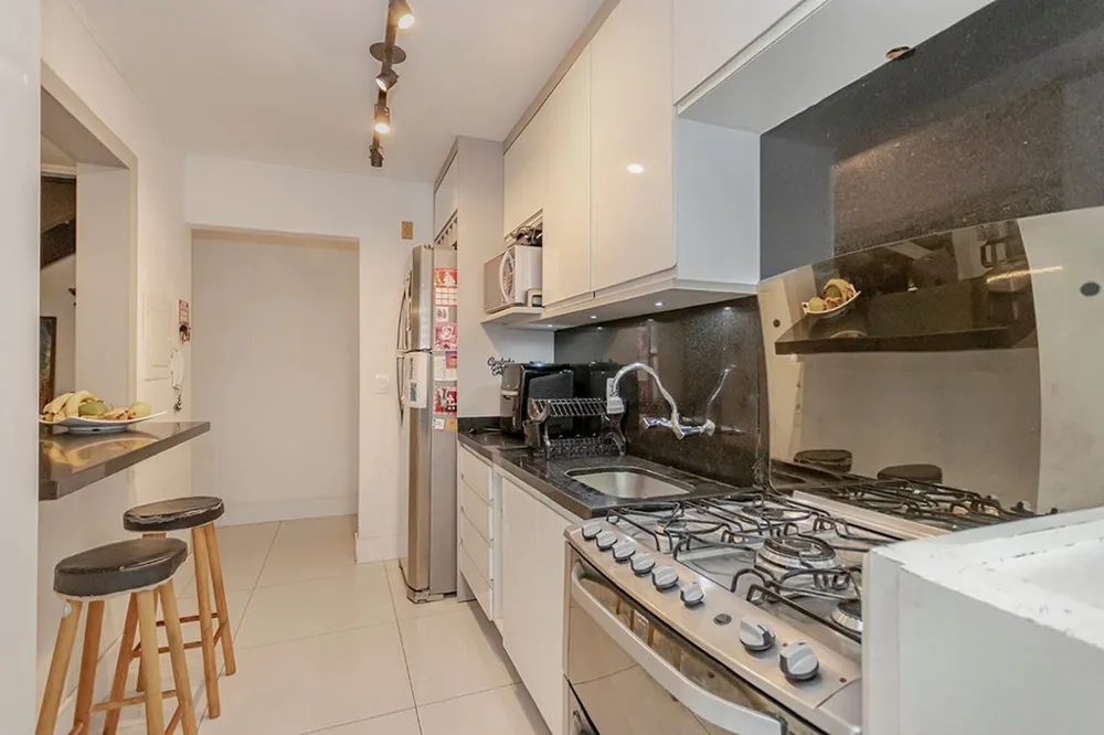 Cobertura Duplex para venda no bairro Nonoai em Porto Alegre